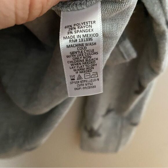 Socialite Top Long Sleeve Fleece Soft Star Print Gray Casual V-Neck Cozy Neutral - Picture 8 of 9